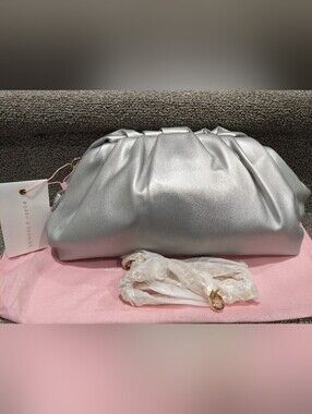 Poppy & Peonies The After Party Clutch Metallic, Silver